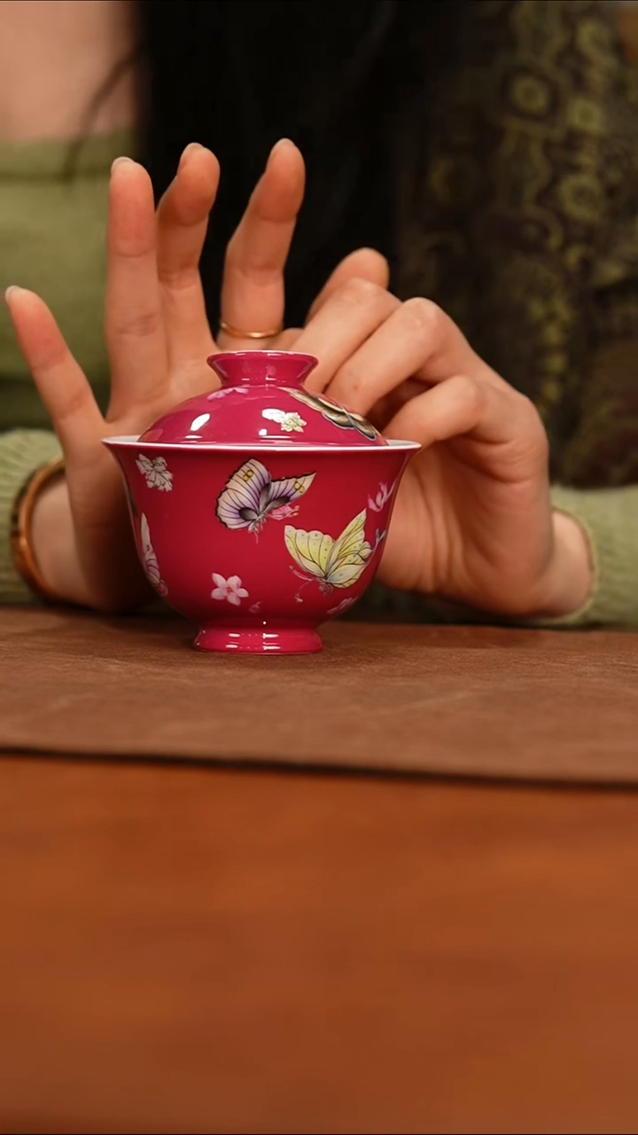 瓷瓷姑娘溢珍堂胭脂红盖碗