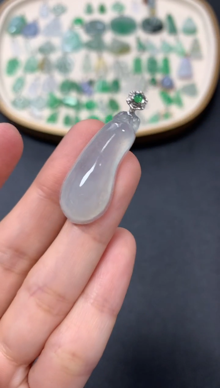 【闪购商品】翡翠吊坠(不含链)18K金镶嵌1380