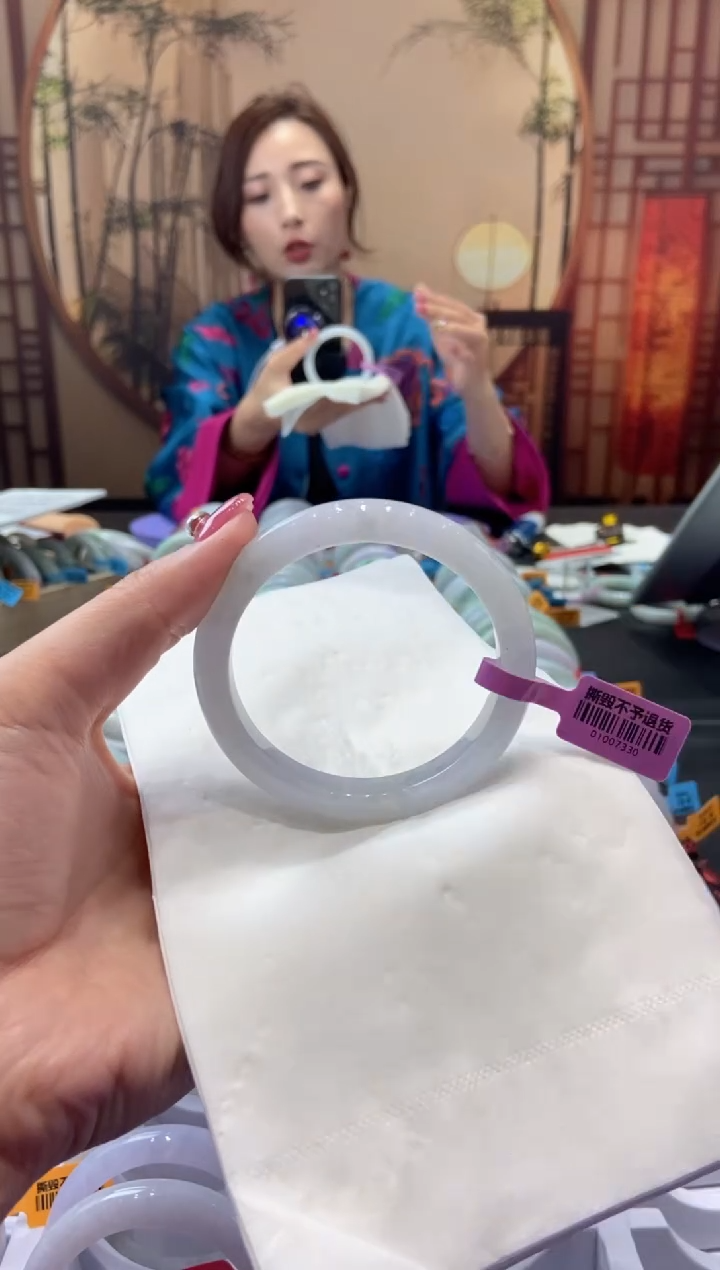 【闪购商品】翡翠手镯未镶嵌00006264