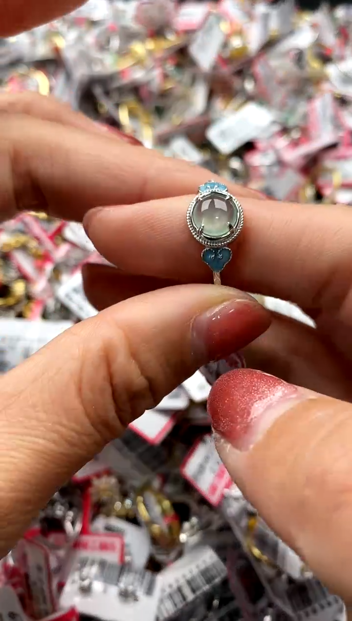 【闪购商品】翡翠戒指银S925镶嵌666666666     4