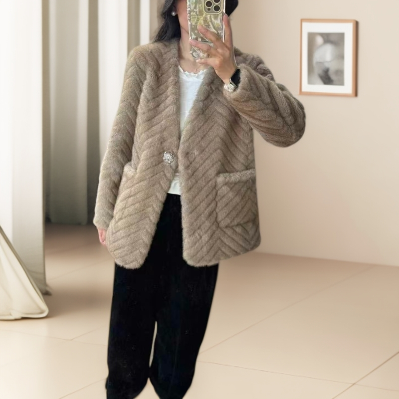 海宁女士外套2025年秋冬新款时尚女装网红气质轻奢西装设计师款