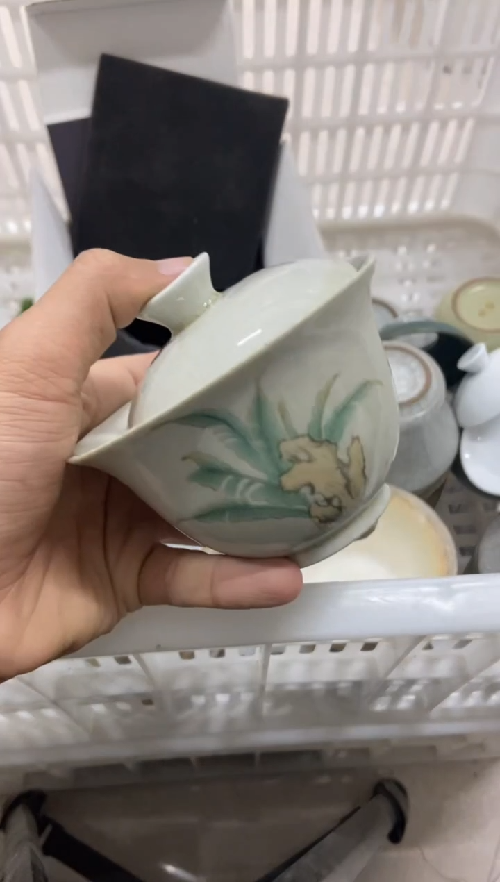 杯子瓷无运费险有瑕疵的摄影的产品有使用过的痕迹有点脏介意勿拍