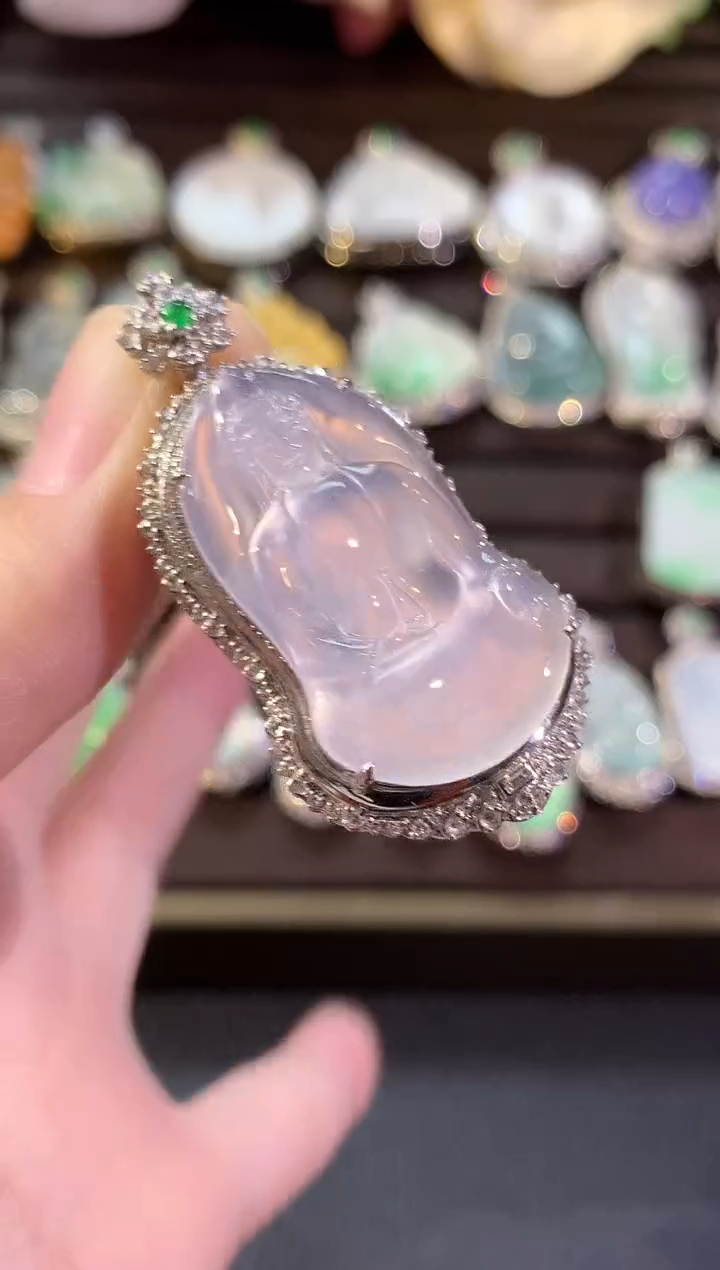 吊坠(不含链)18K金镶嵌翡翠L****?冬日珠宝W21