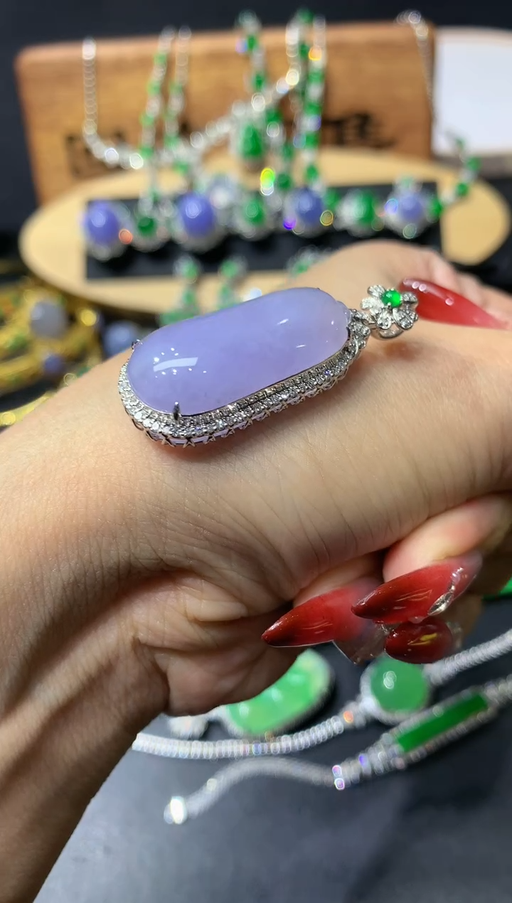 【闪购商品】定制翡翠18K金镶嵌团购