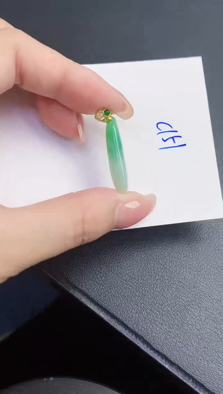 翡翠未镶嵌颈饰00000000000000
