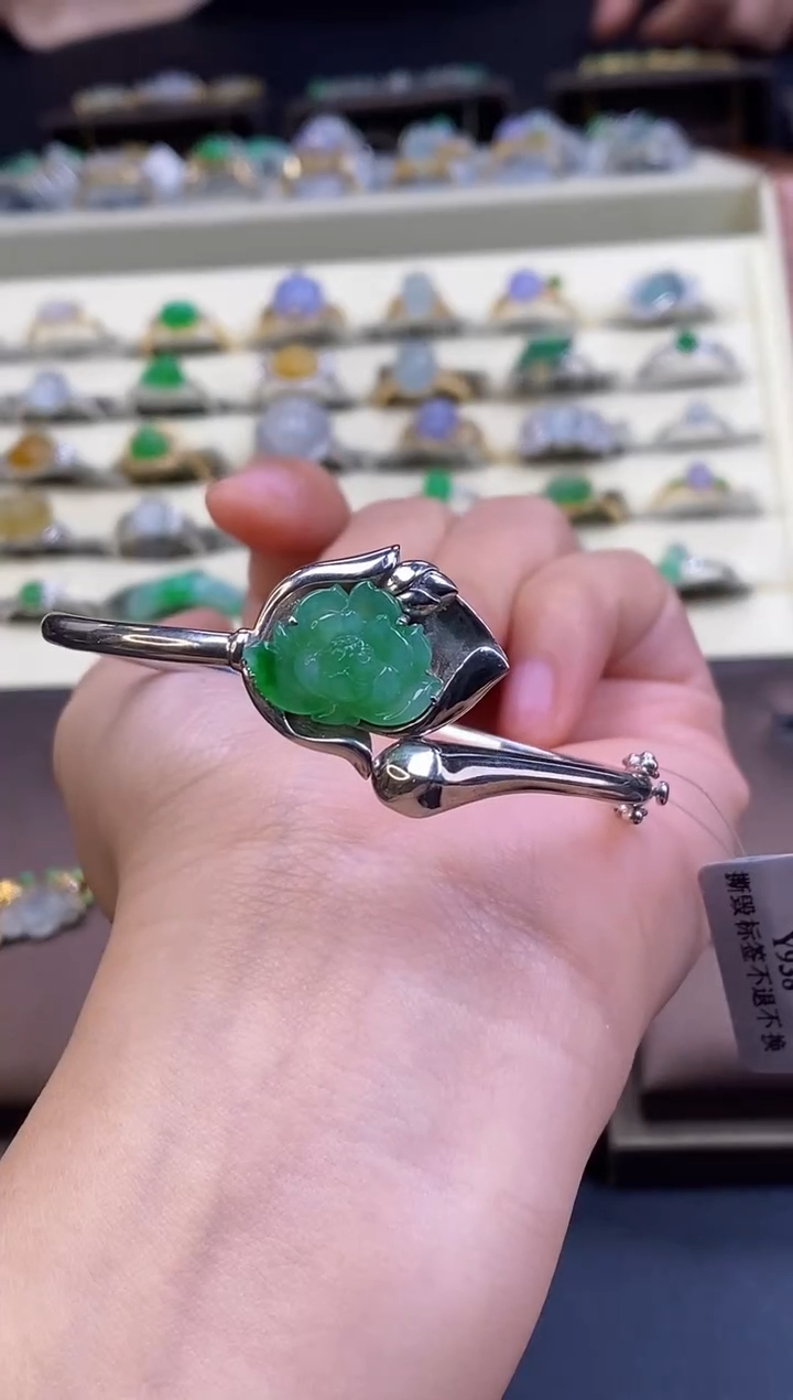 颈饰银S925镶嵌翡翠19249