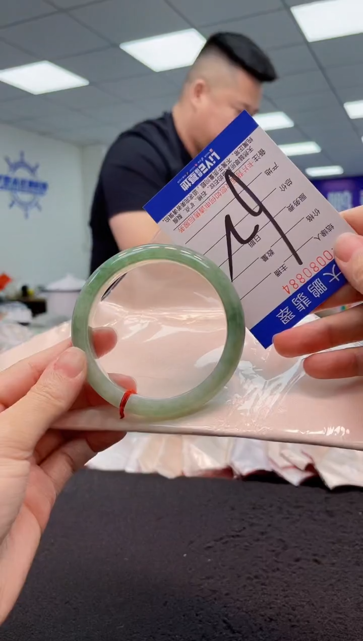 【闪购商品】翡翠手镯未镶嵌AAAAAAAAAA