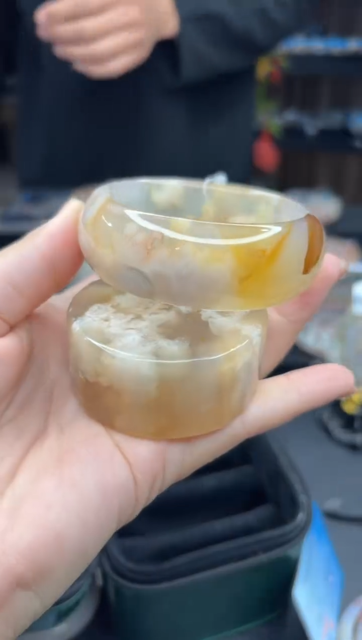 【闪购商品】石英质玉手镯未镶嵌693（56圈赠送镯心）