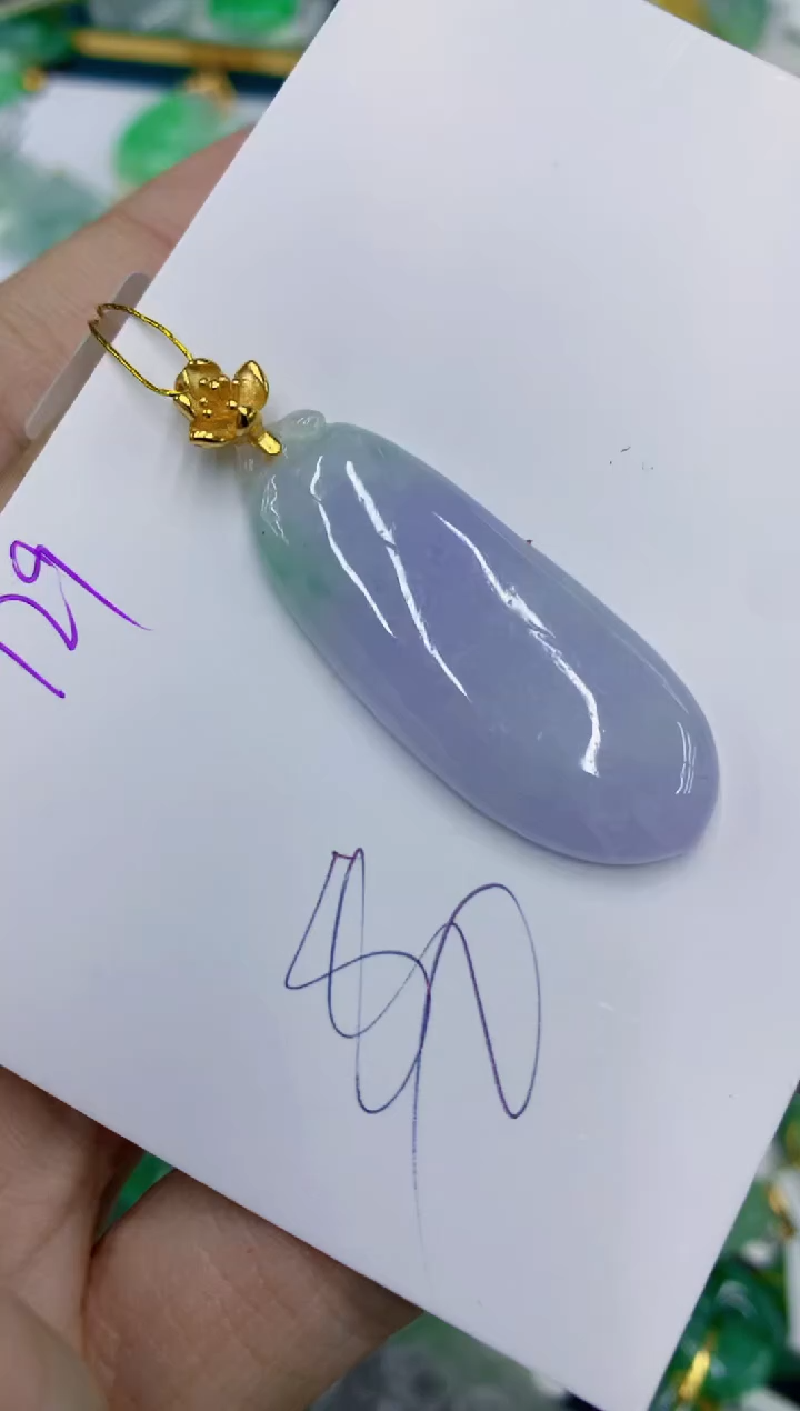 翡翠未镶嵌颈饰1111111111