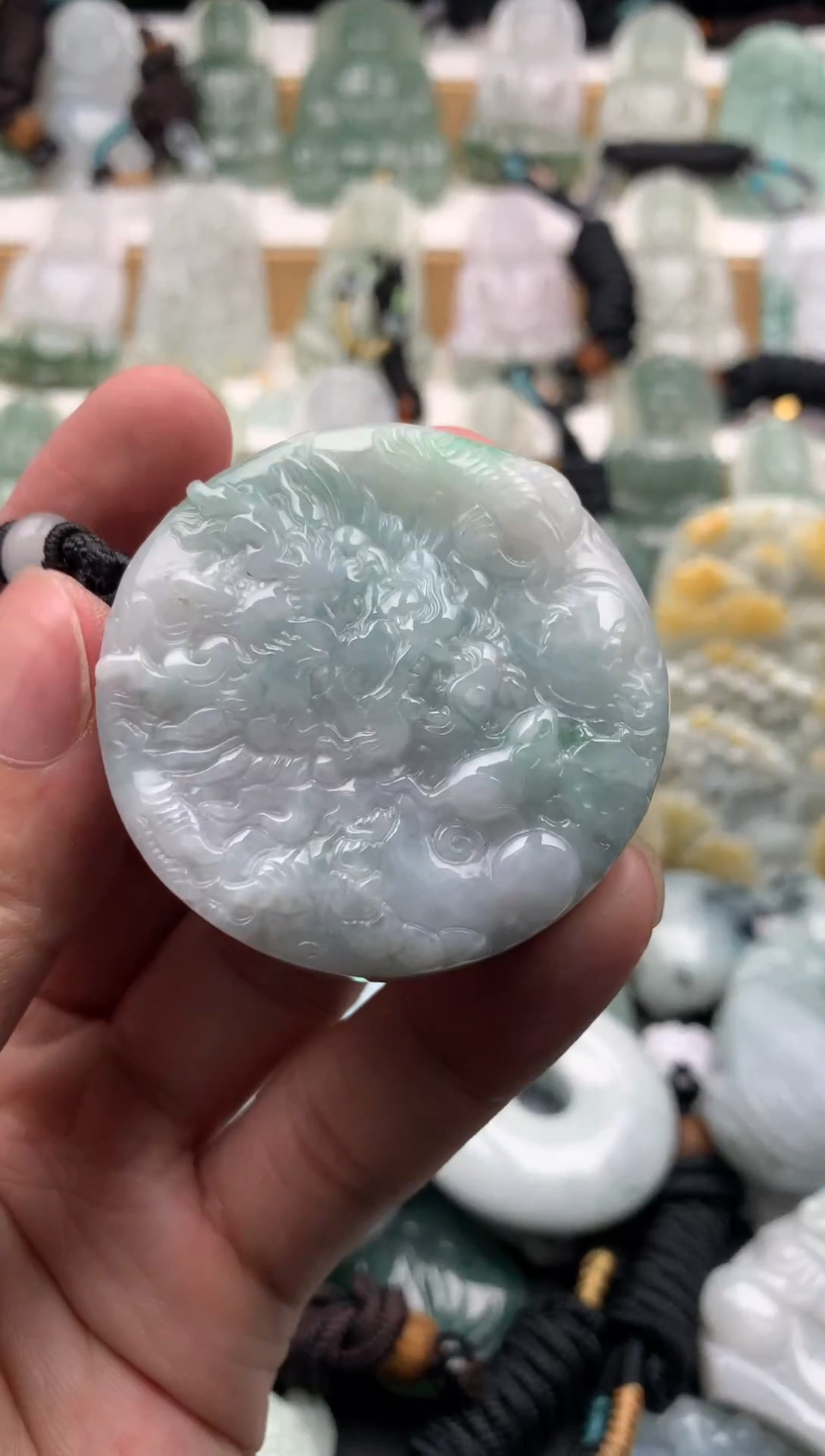 翡翠未镶嵌吊坠(不含链)1
