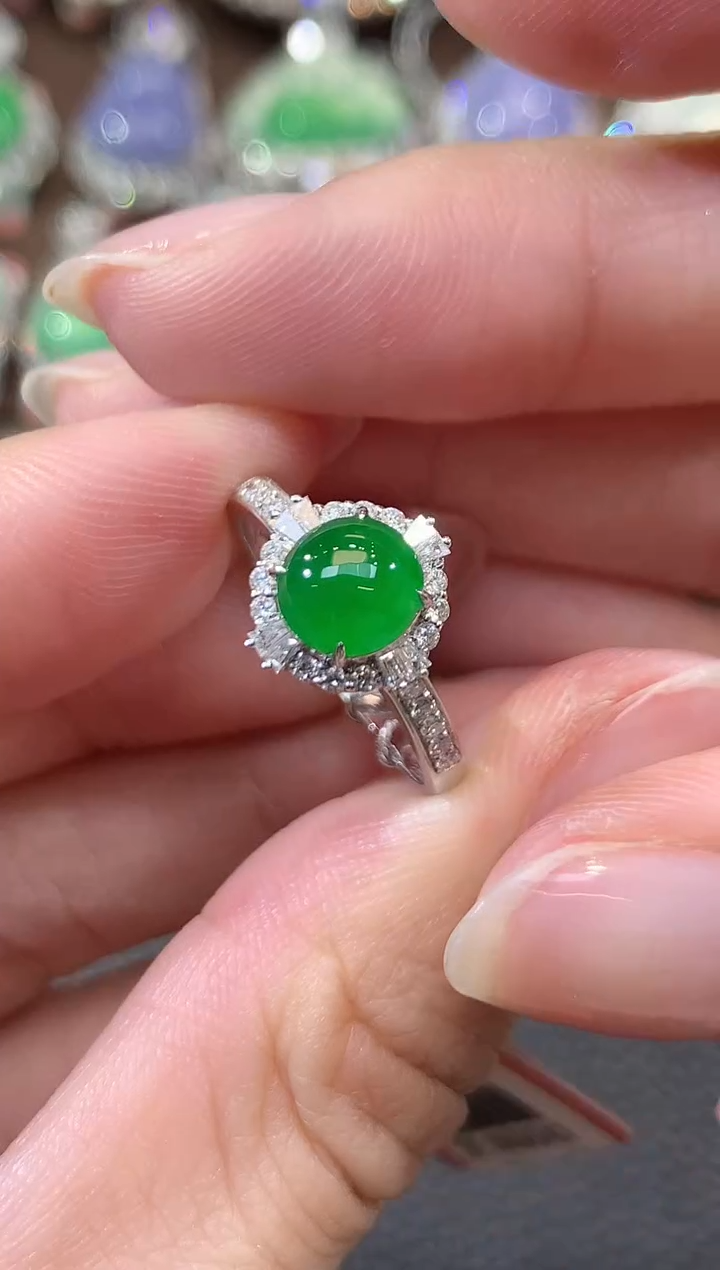 18K金镶嵌戒指翡翠C 49