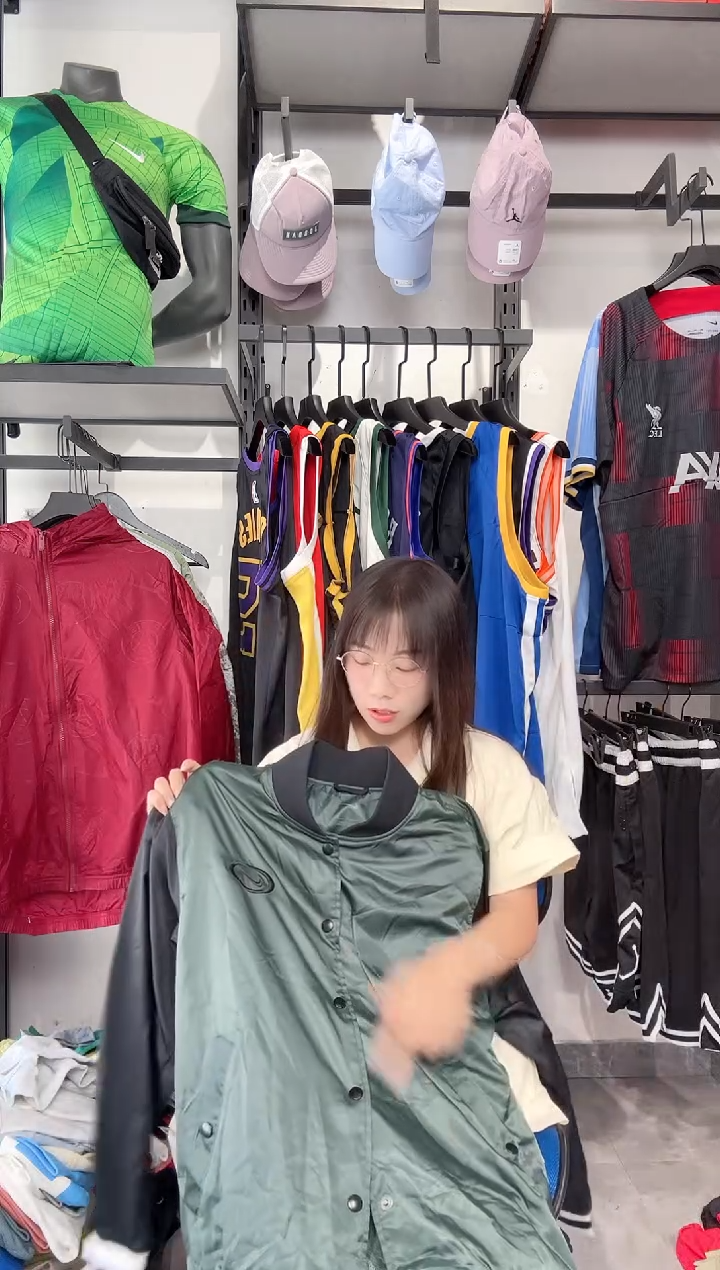 1468  编码 瑕疵款以直播间过款为准 尺码