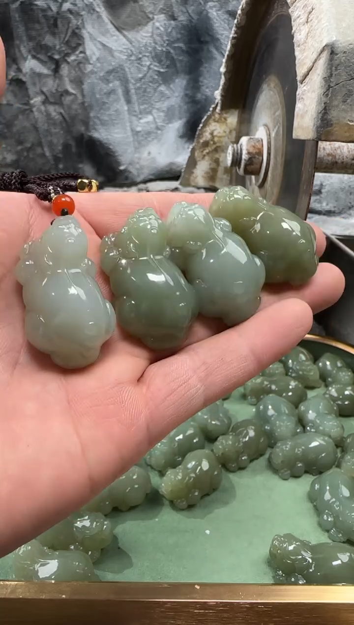 和田玉未镶嵌颈饰吊坠多样性拍一发一件