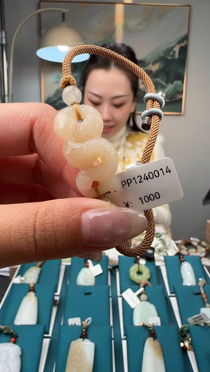 颈饰未镶嵌和田玉PP