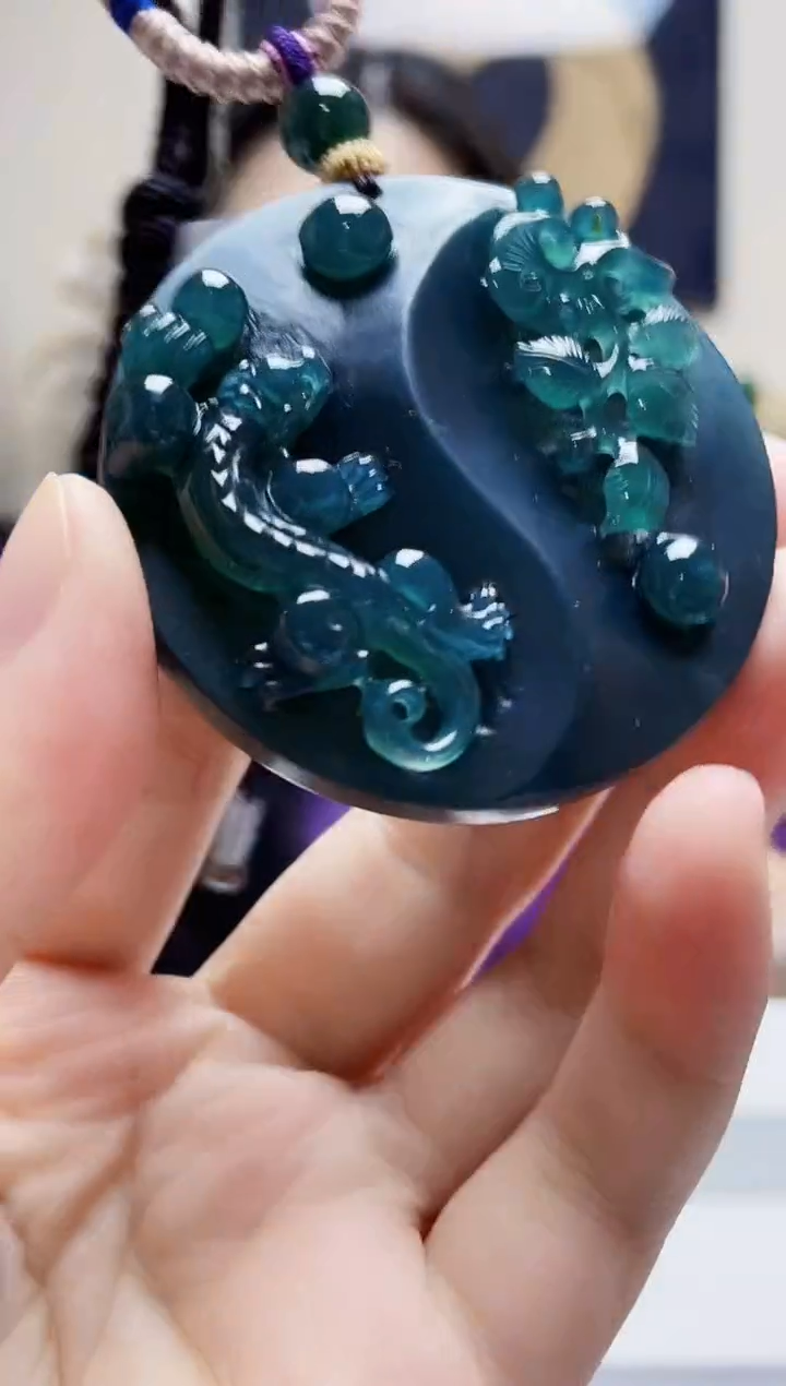 未镶嵌定制翡翠吊坠256