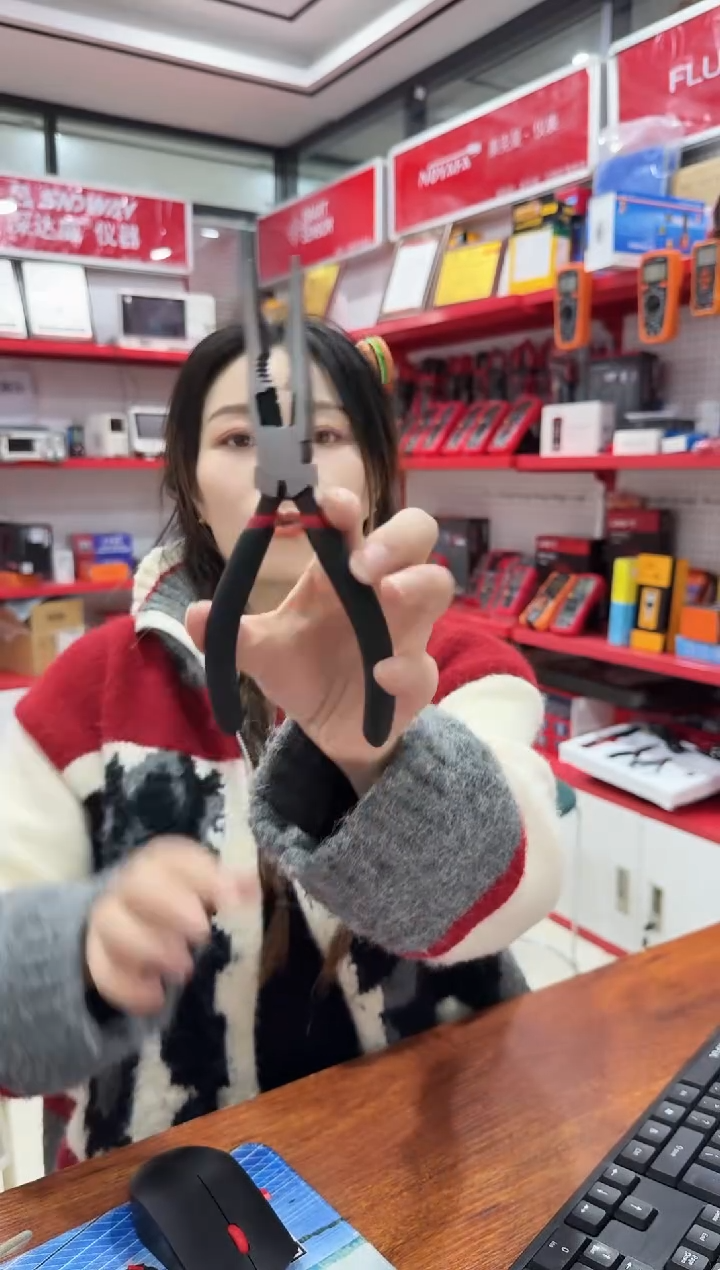 拓利亚EP030007一双色尖嘴钳6寸