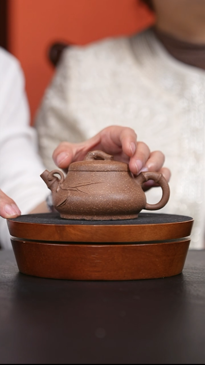 央广国宝苑紫砂茶壶 15