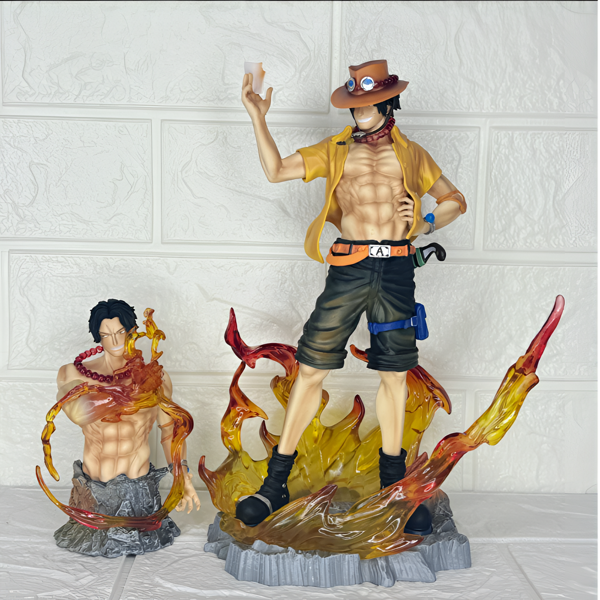 海贼王 火焰艾斯 半身站姿款 动漫手办摆件