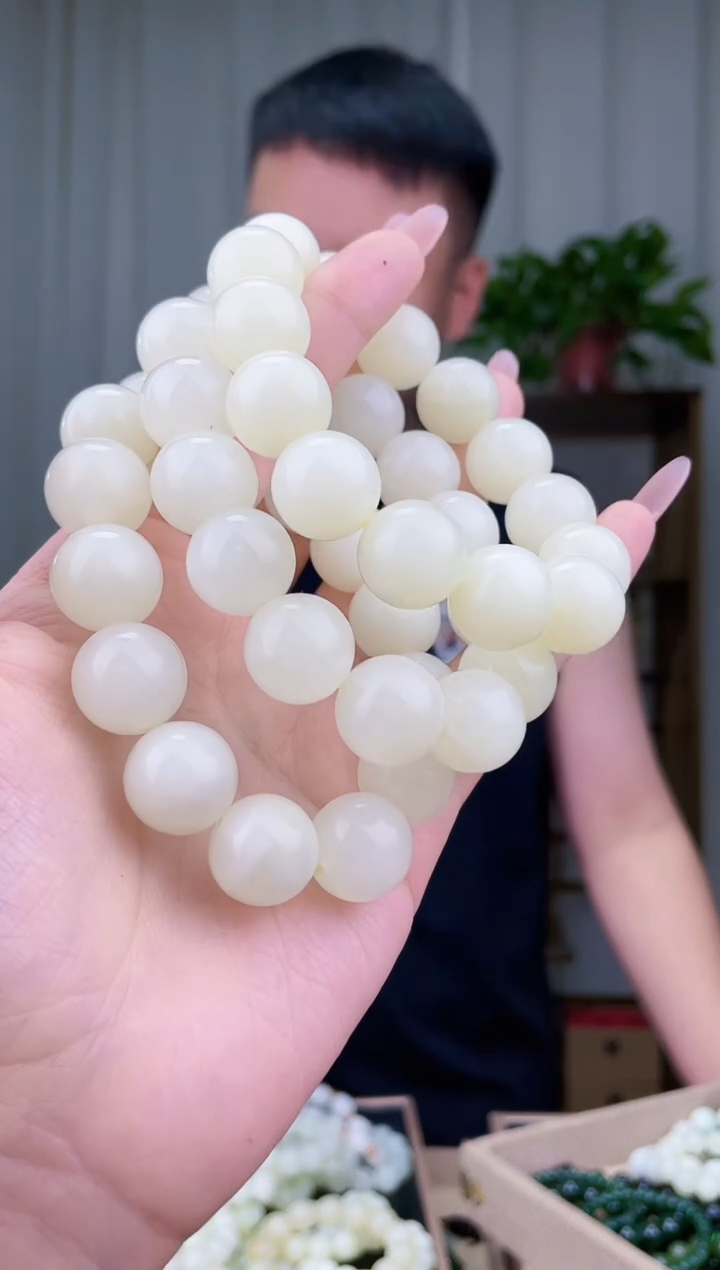 和田玉未镶嵌挂件拍一发一，多样性发货！1.6