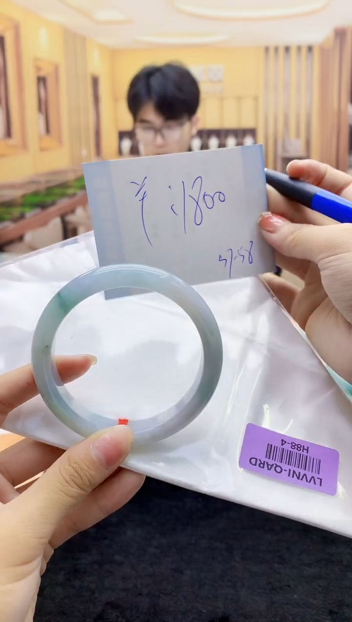 【闪购商品】翡翠手镯未镶嵌    H88-4