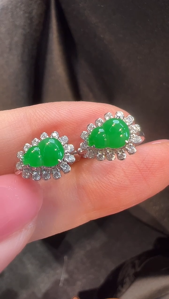 18K金镶嵌翡翠耳饰L6耳包