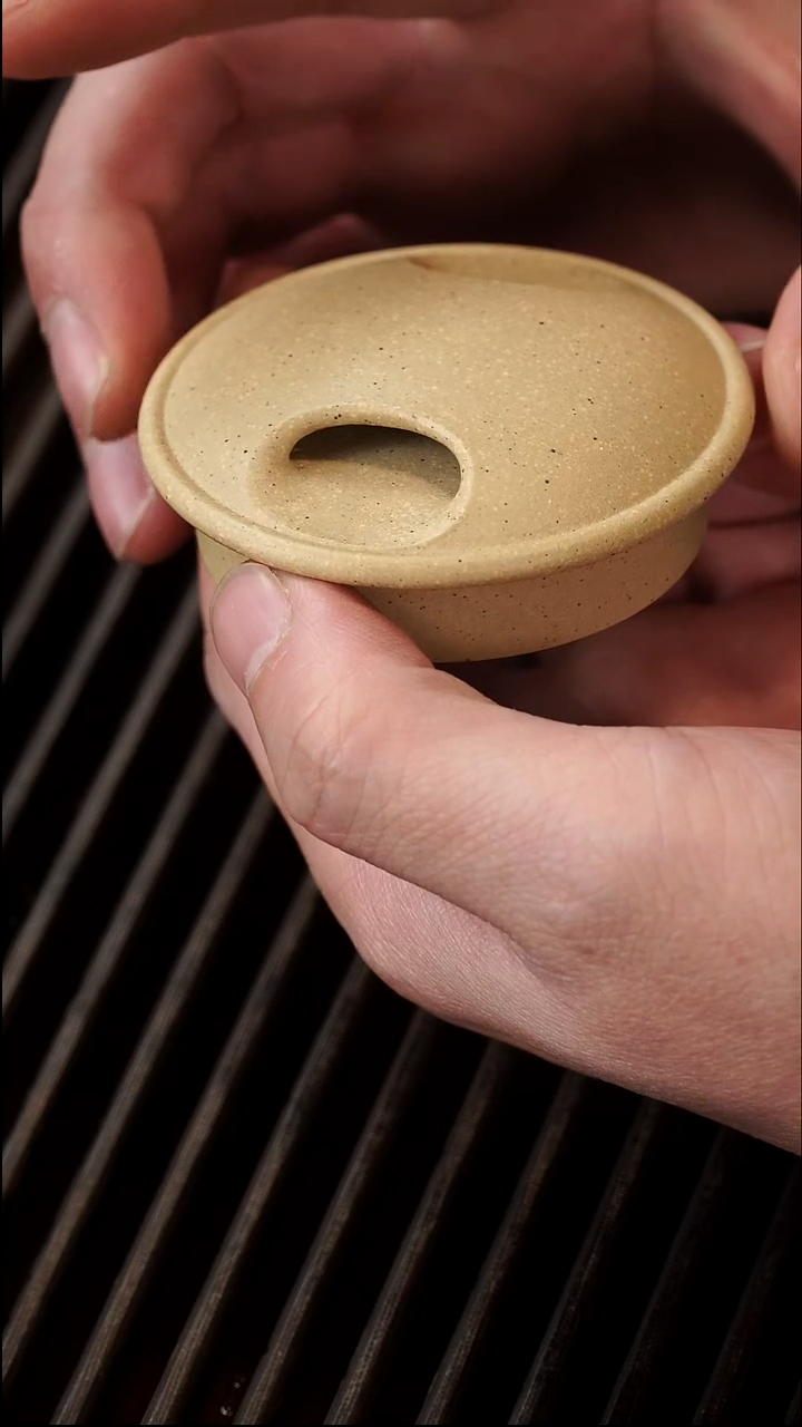 茶壶紫砂半手工 牛盖 莲子 现货 本绿