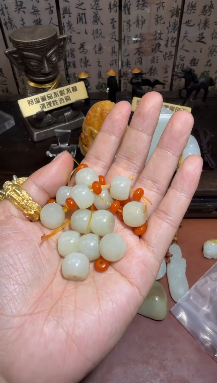 未镶嵌和田玉挂件1