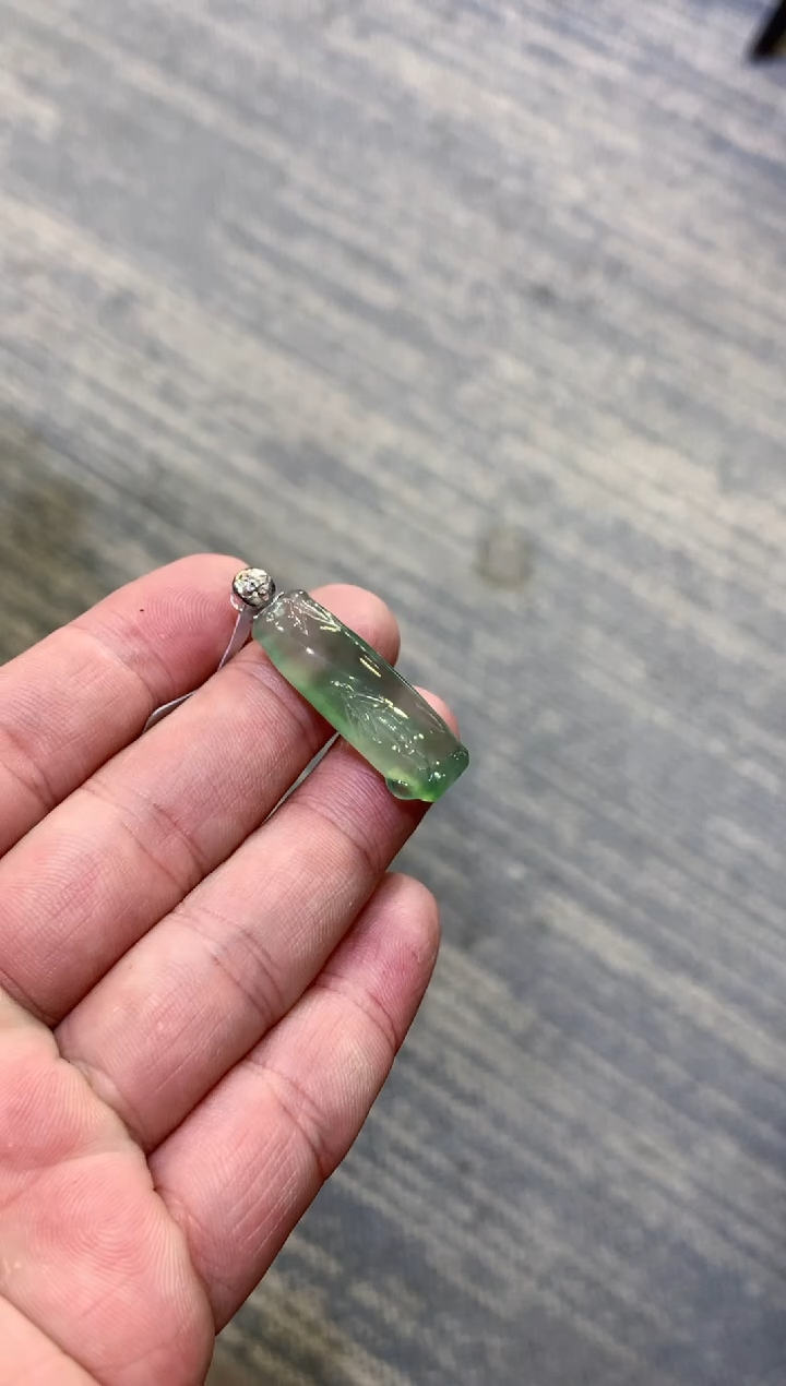 颈饰未镶嵌翡翠天然A货翡翠