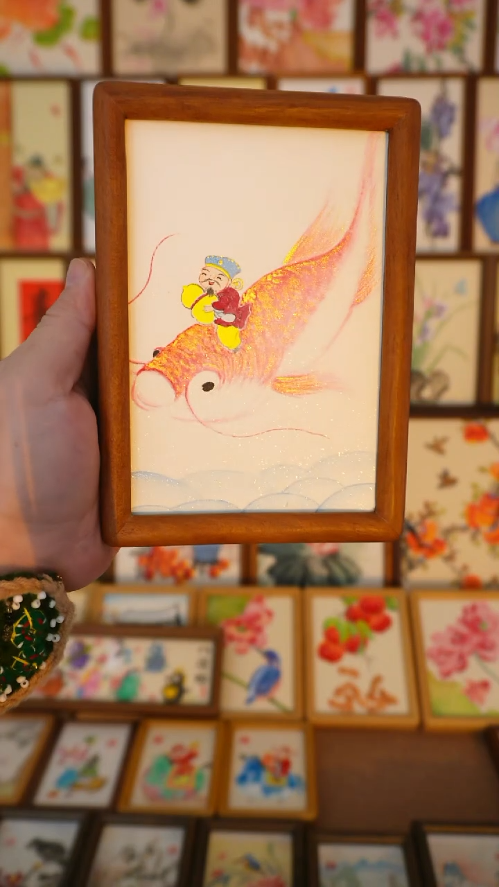 六寸实木框锦鲤送财