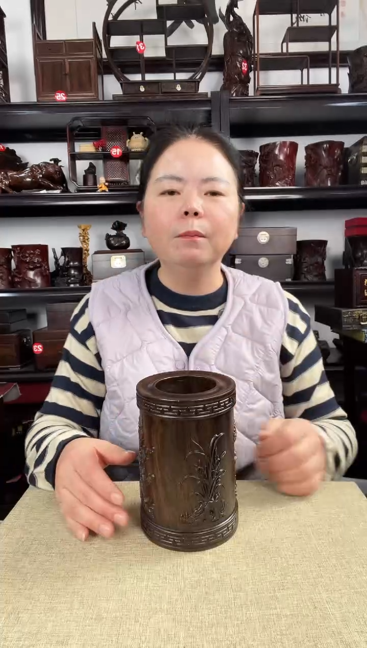 木梅兰竹菊笔筒老李红木工艺品