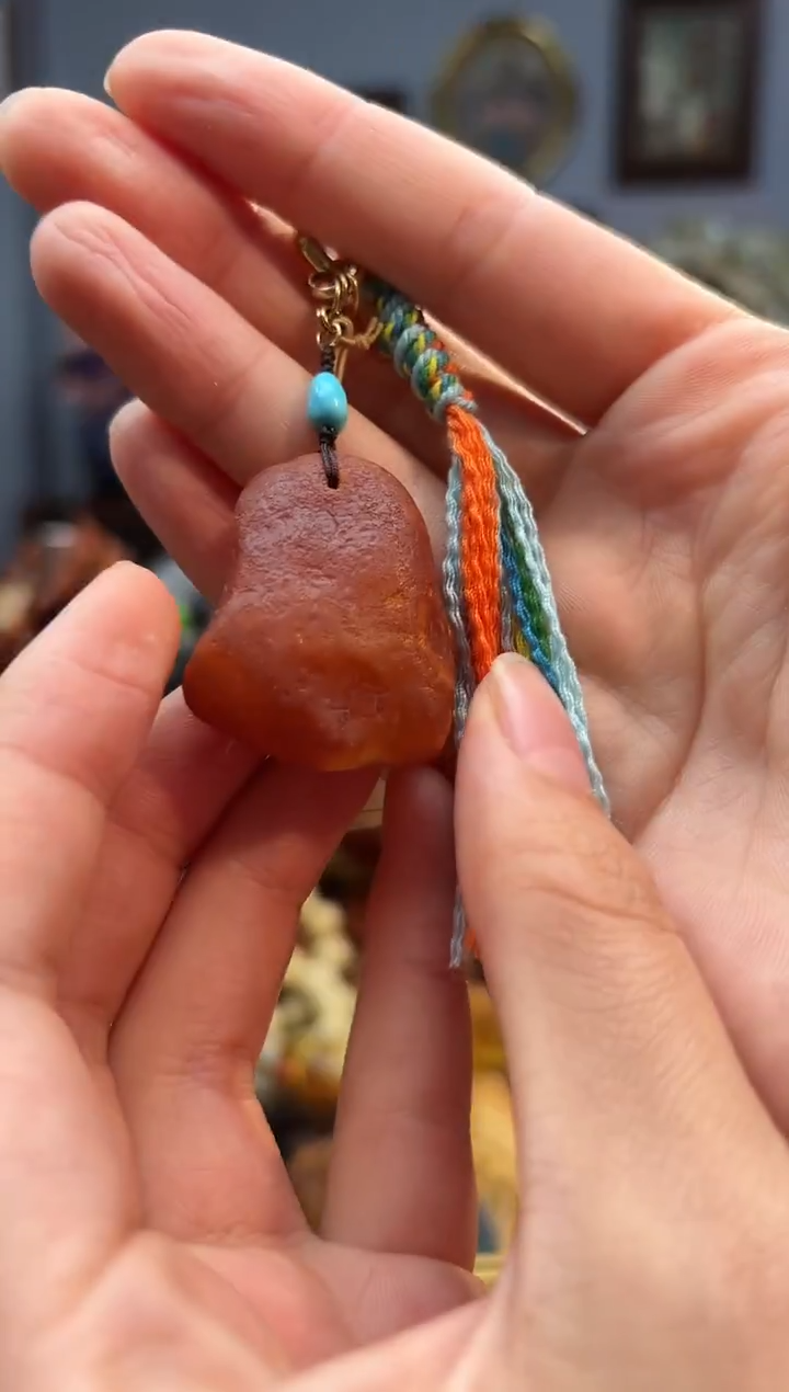 琥珀颈饰未镶嵌包挂