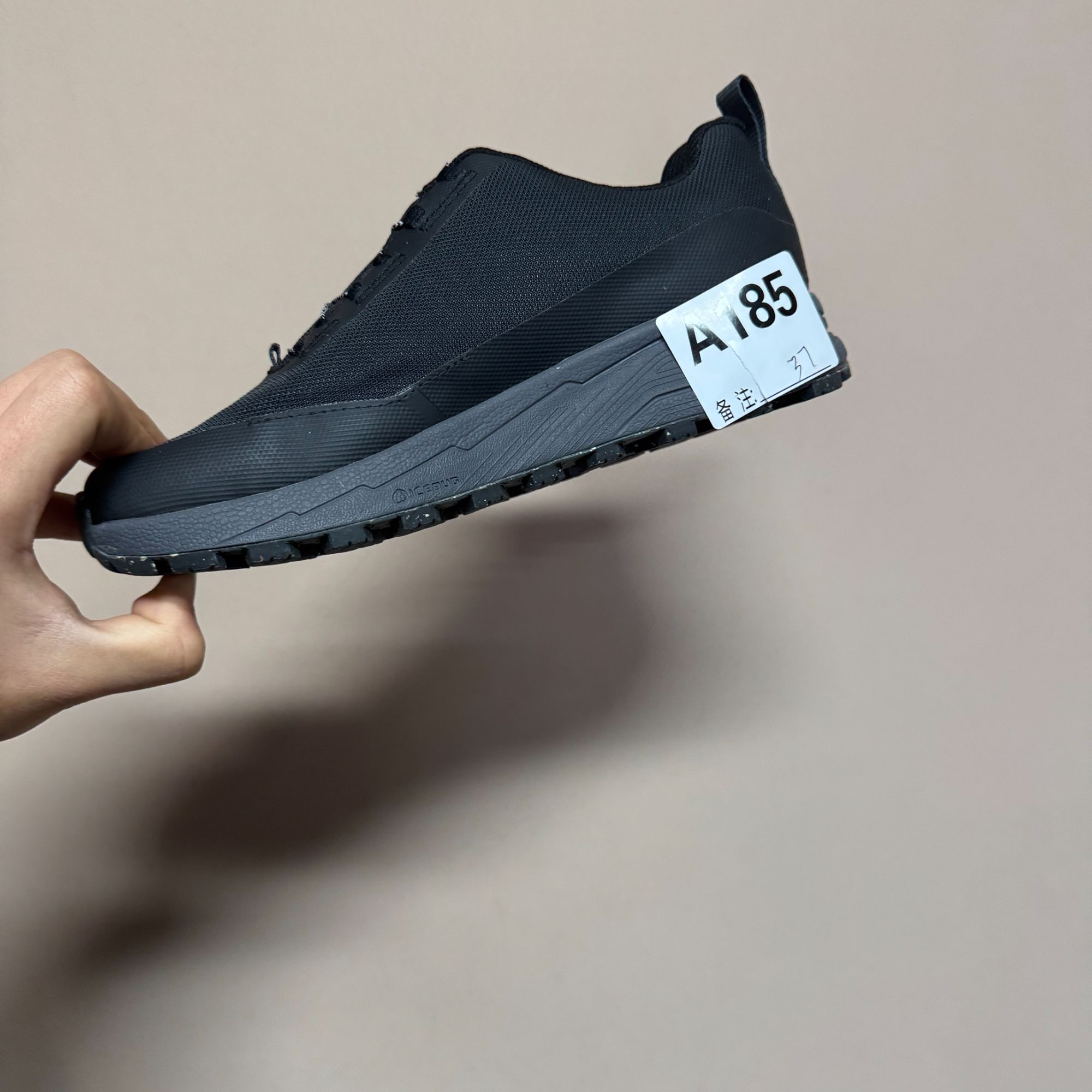 男女户外休闲鞋a185