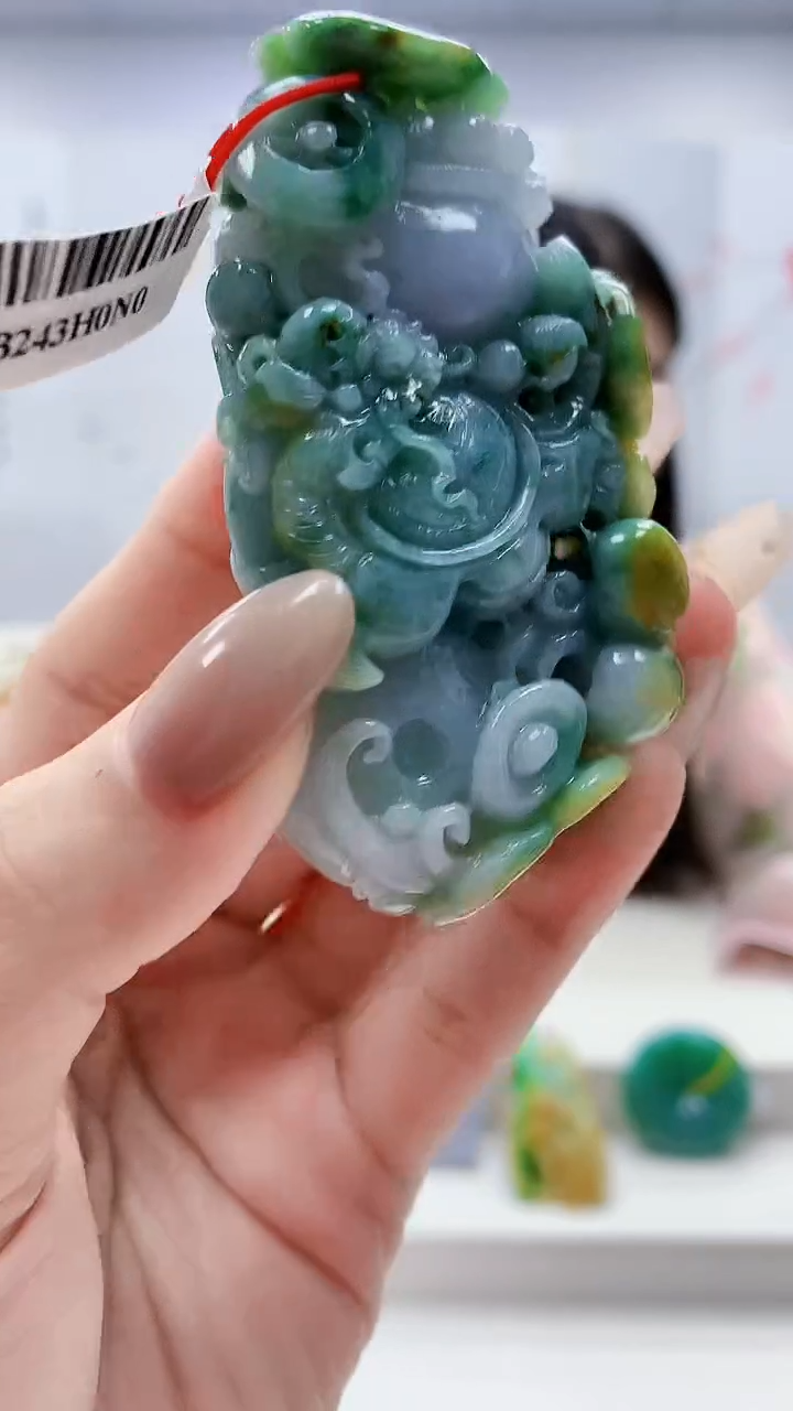 未镶嵌定制翡翠桦*4812lr-毛货挂件56