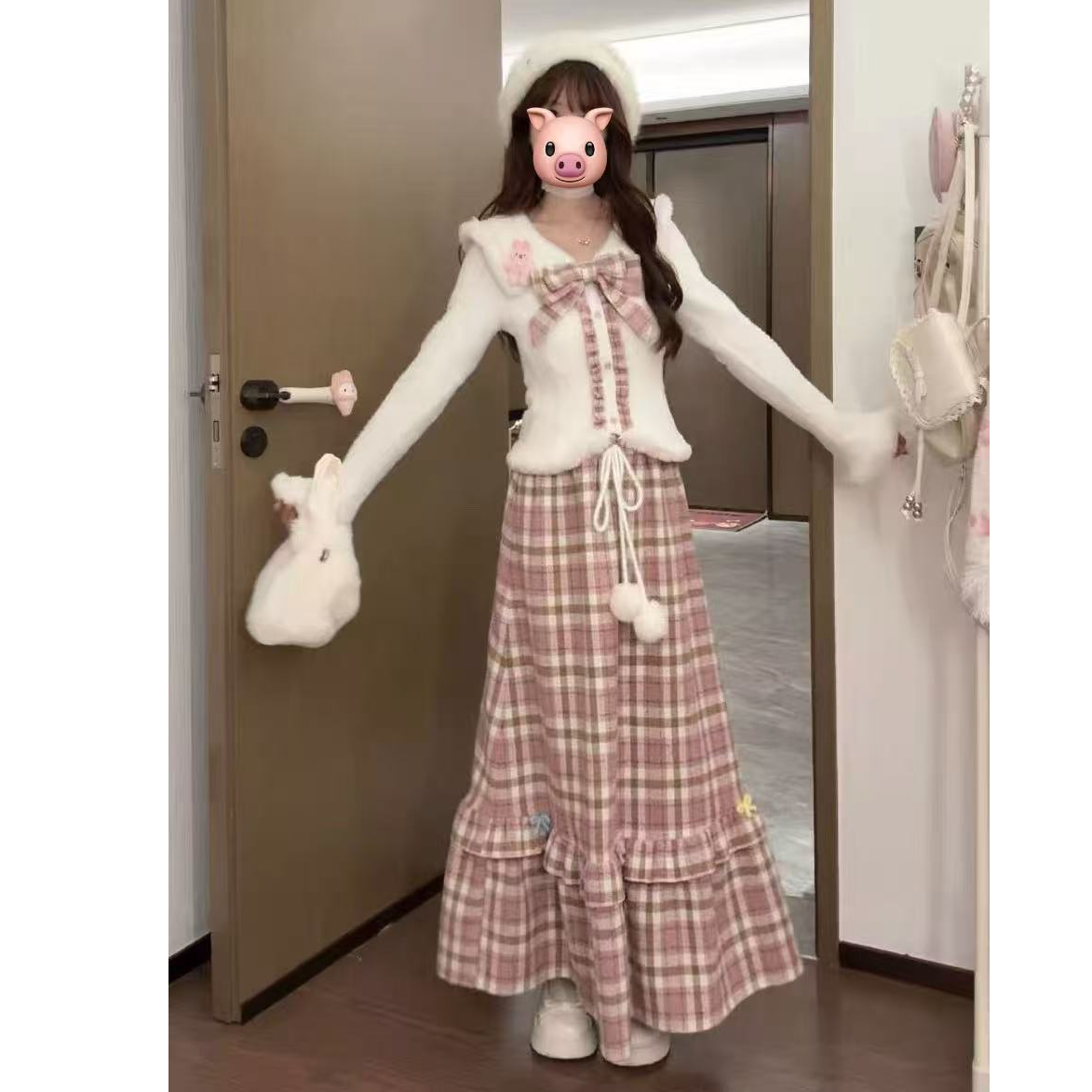 【心动桃桃】秋冬甜美氛围感杏色针织上衣粉格长裙套装