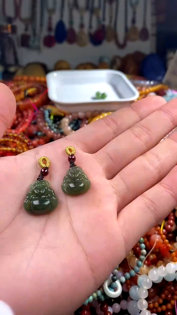 【闪购商品】和田玉.未镶嵌卡(多样性发货只发一件)135343