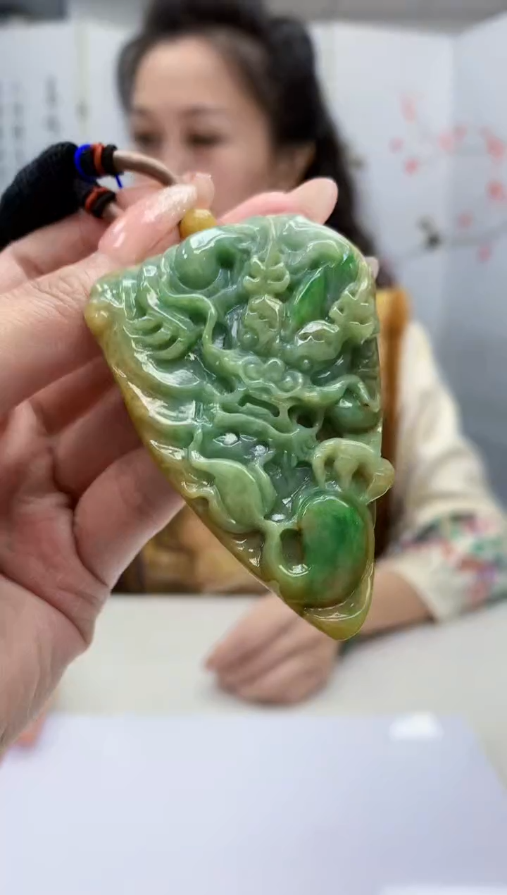 【闪购商品】定制翡翠未镶嵌4989mm-毛货挂件龙34