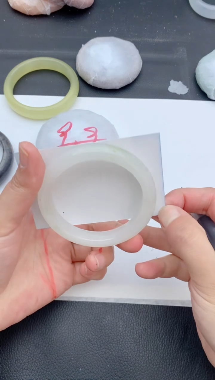 【闪购商品】石英质玉未镶嵌手镯235+54/55