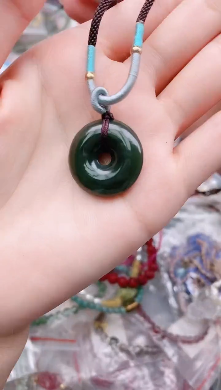 和田玉未镶嵌颈饰多样性发拍一发一