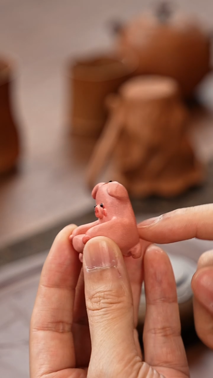 茶壶紫砂沙发粉猪茶宠