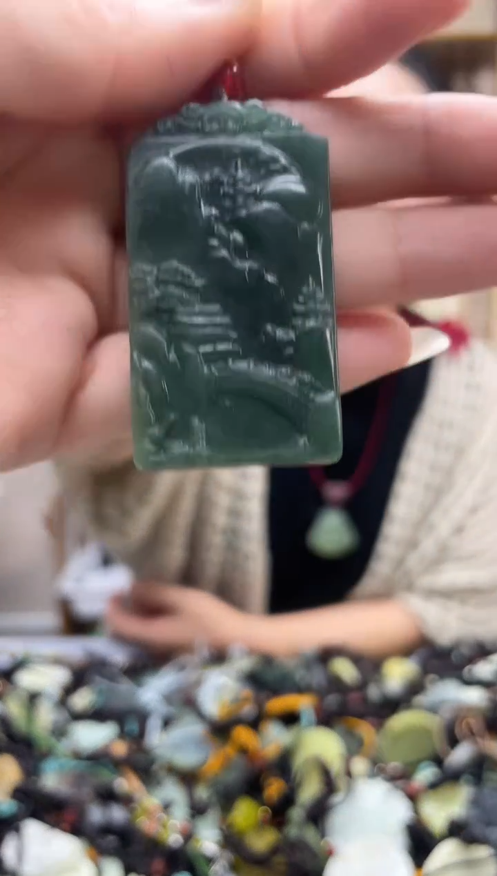 未镶嵌岫玉吊坠·