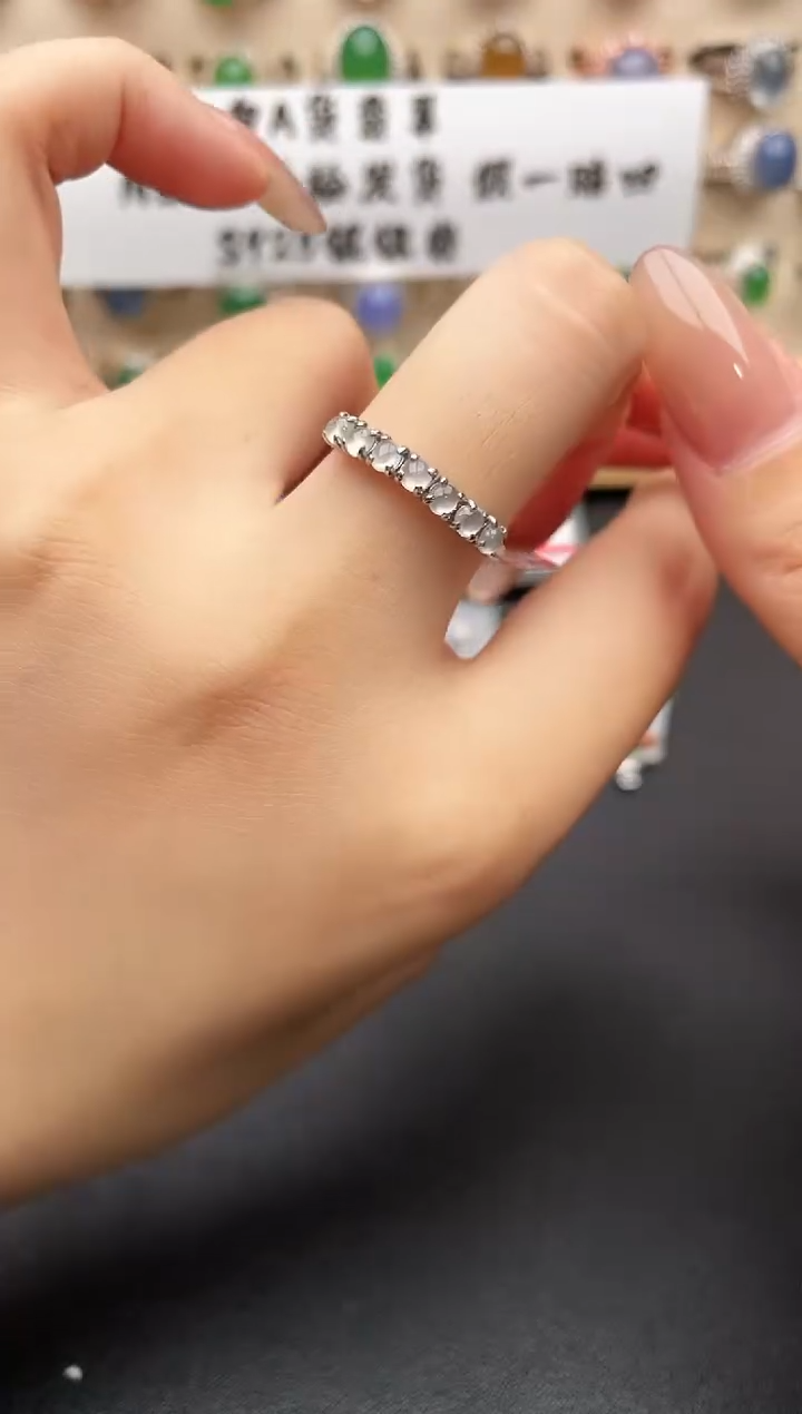 银S925镶嵌戒指翡翠一物一证一礼盒