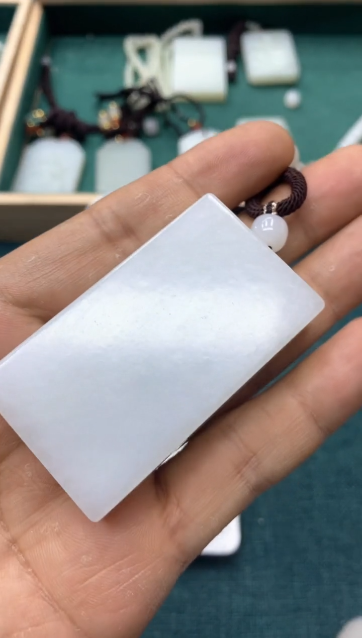 【闪购商品】定制和田玉精品挂件