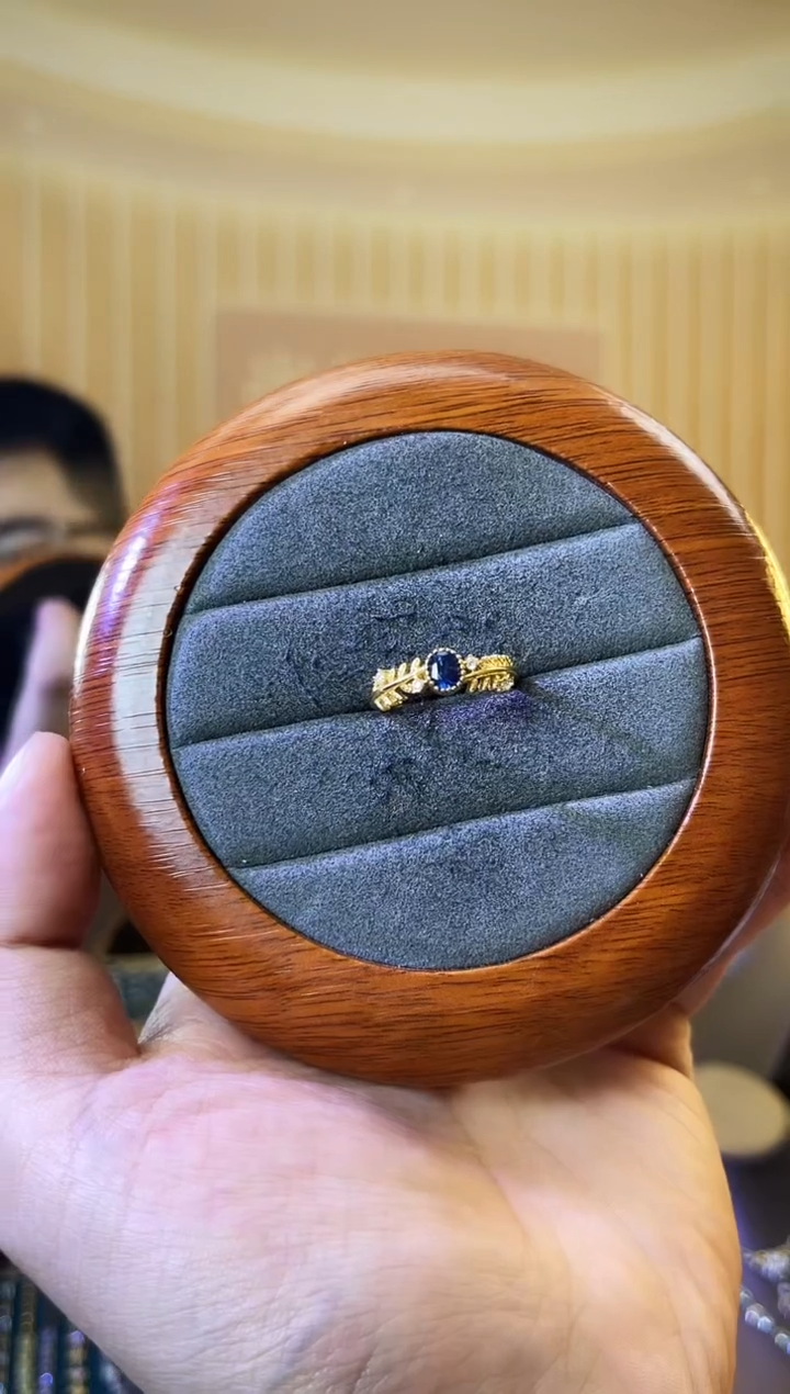 蓝宝石戒指银S925镶嵌蓝宝石拍4份
