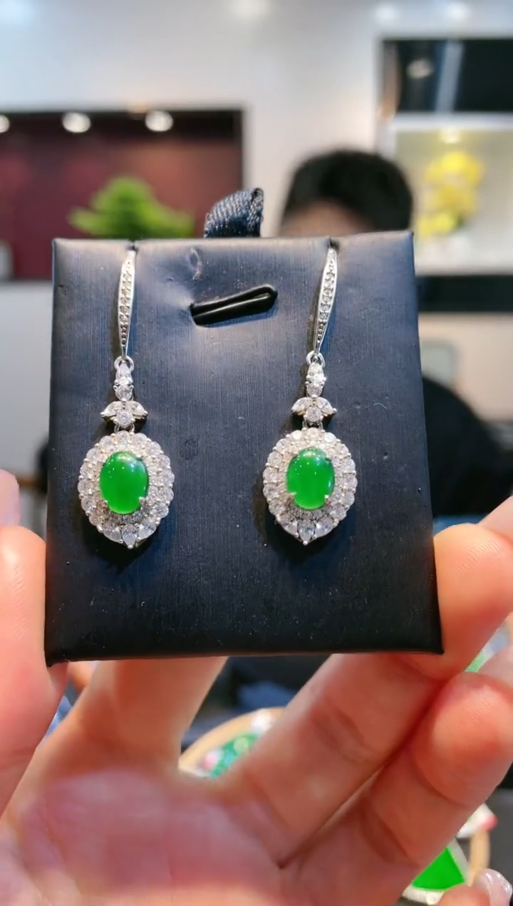 【闪购商品】翡翠颈饰银S925镶嵌A10天然A货翡翠耳饰