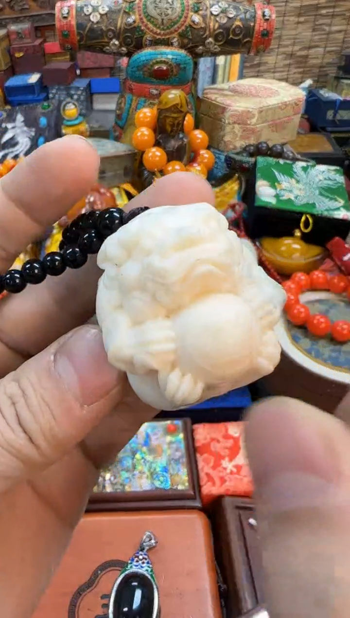 【闪购商品】滴血莲花菩提吊坠当天订单当天直发如图所示