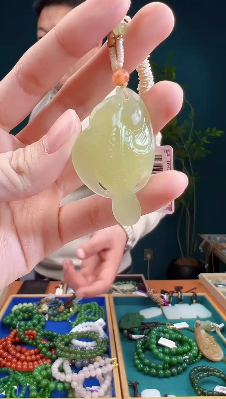 颈饰未镶嵌和田玉多样性发货 拍一单发一个