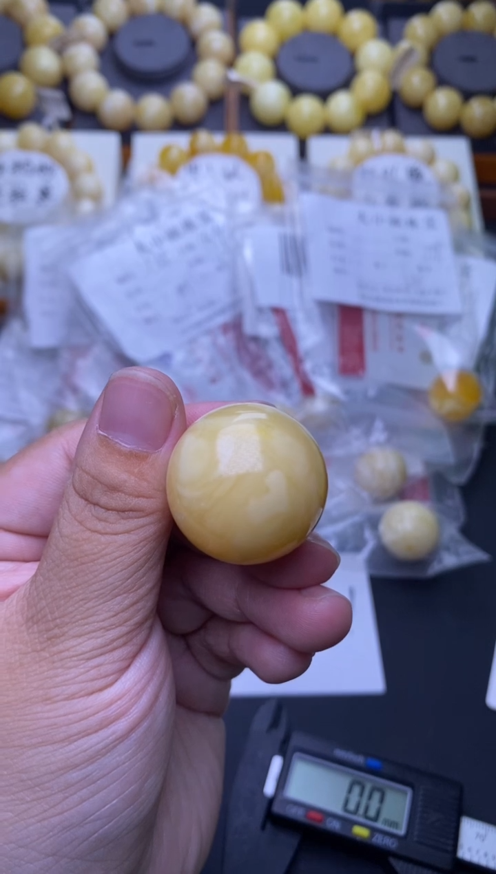 裸石琥珀未镶嵌 大小姐珠宝严选96