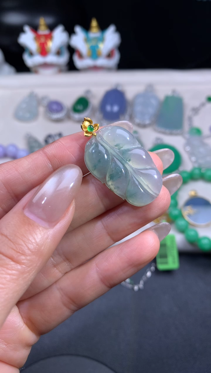 吊坠(不含链)18K金镶嵌翡翠 