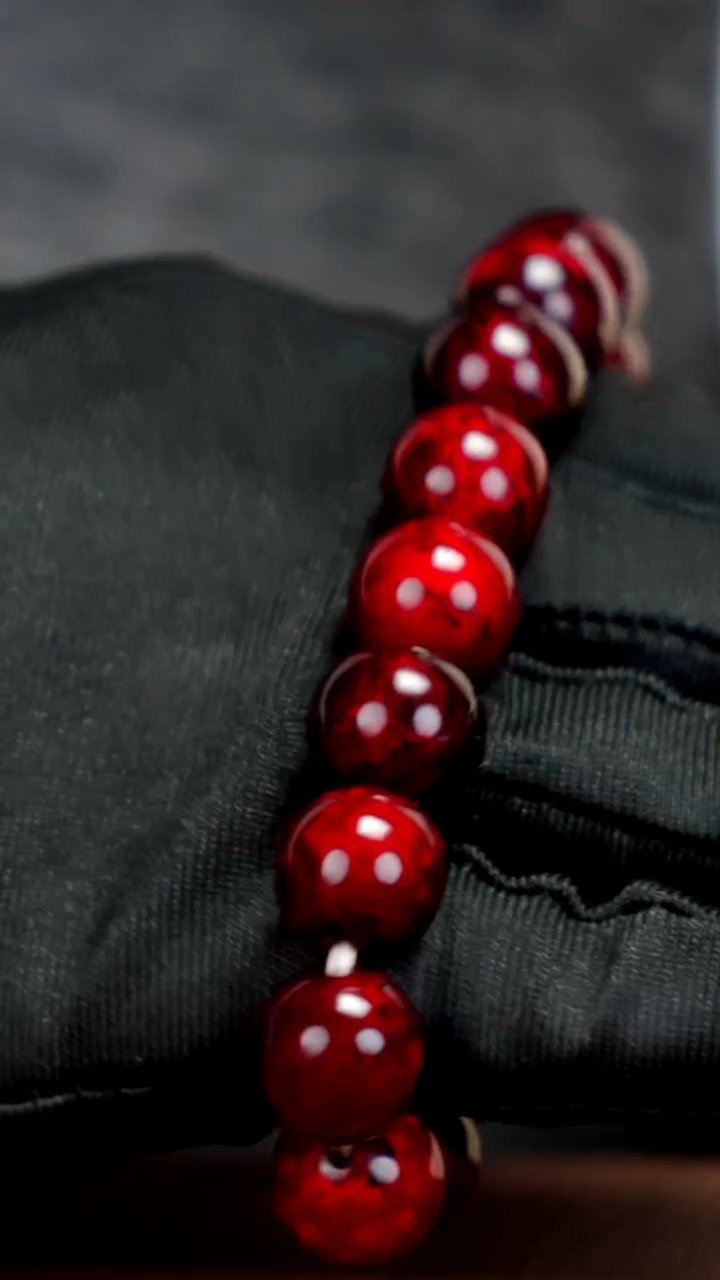 疯子大漆赤宝砂手串12mm  16颗