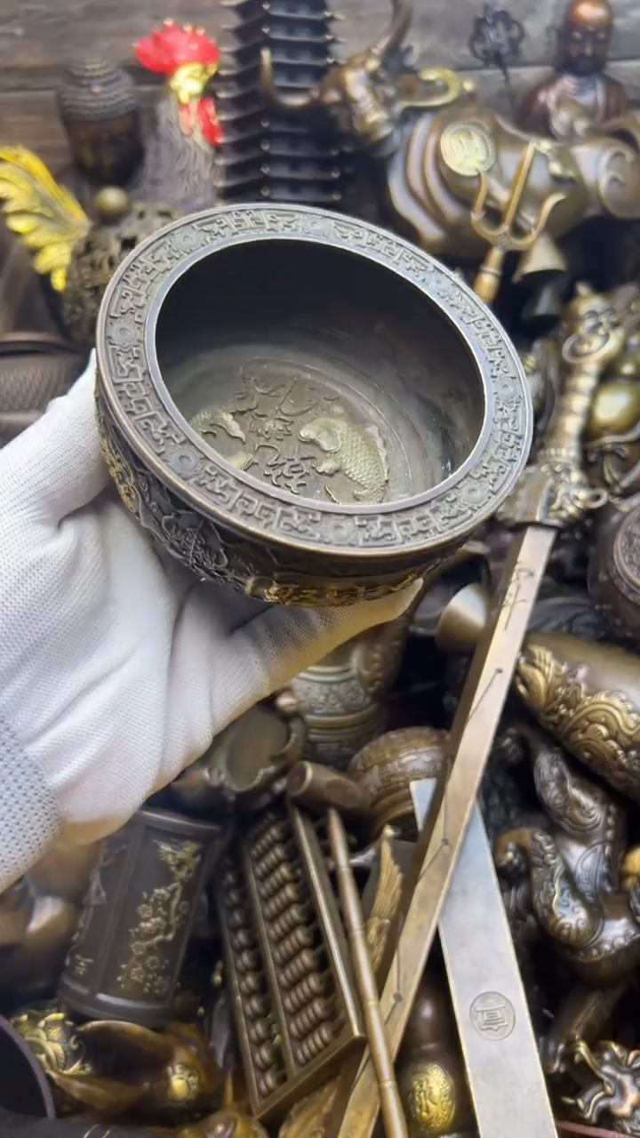 精美铜器，点击下单